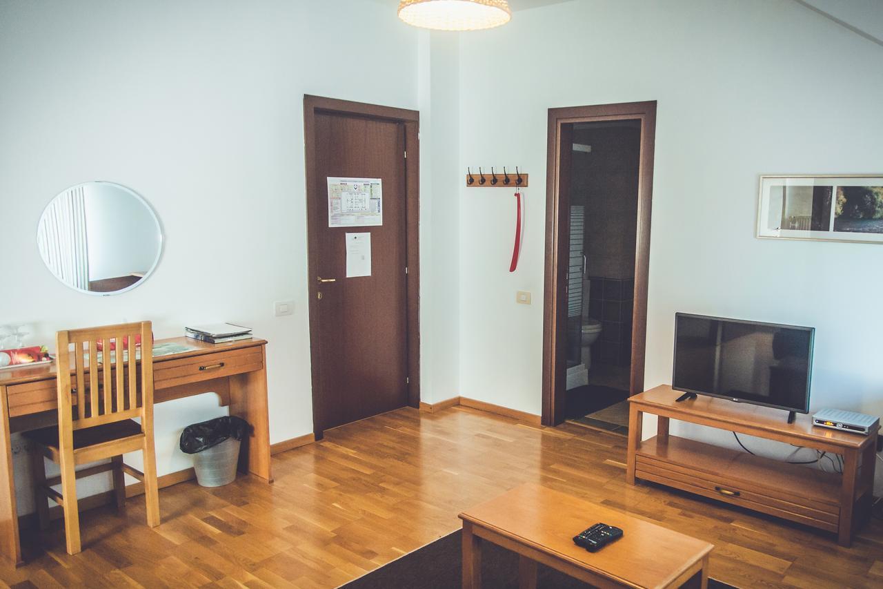 Casa Pescarilor Hotel Lunca  ภายนอก รูปภาพ